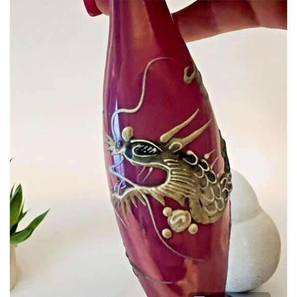 Vintage Japan Lusterware Dragonware Moriage Bud Vase – Red/Pink, 6.75" Tall - Picture 2 of 6